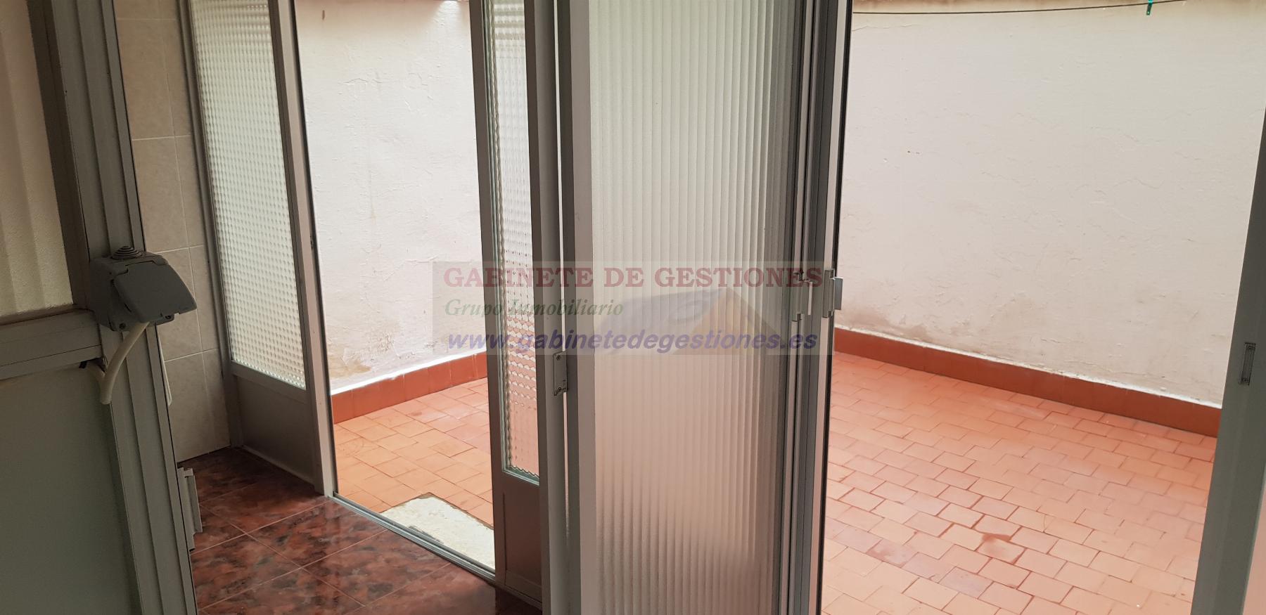 For sale of flat in Albacete