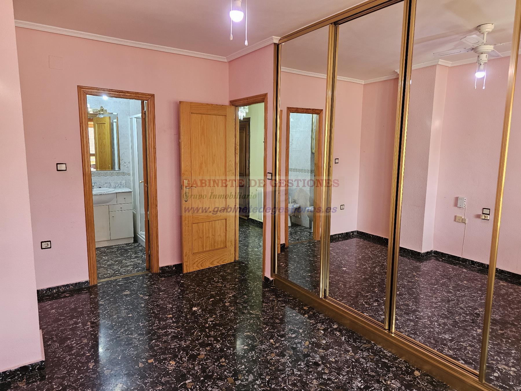 Venta de piso en Albacete