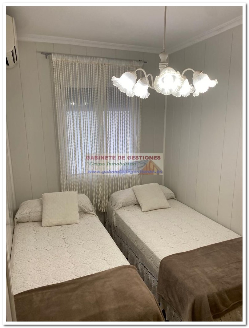 For sale of house in Santa Pola