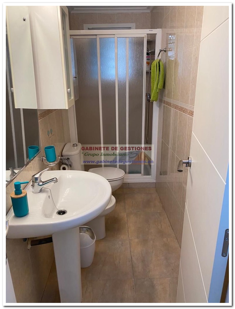For sale of house in Santa Pola