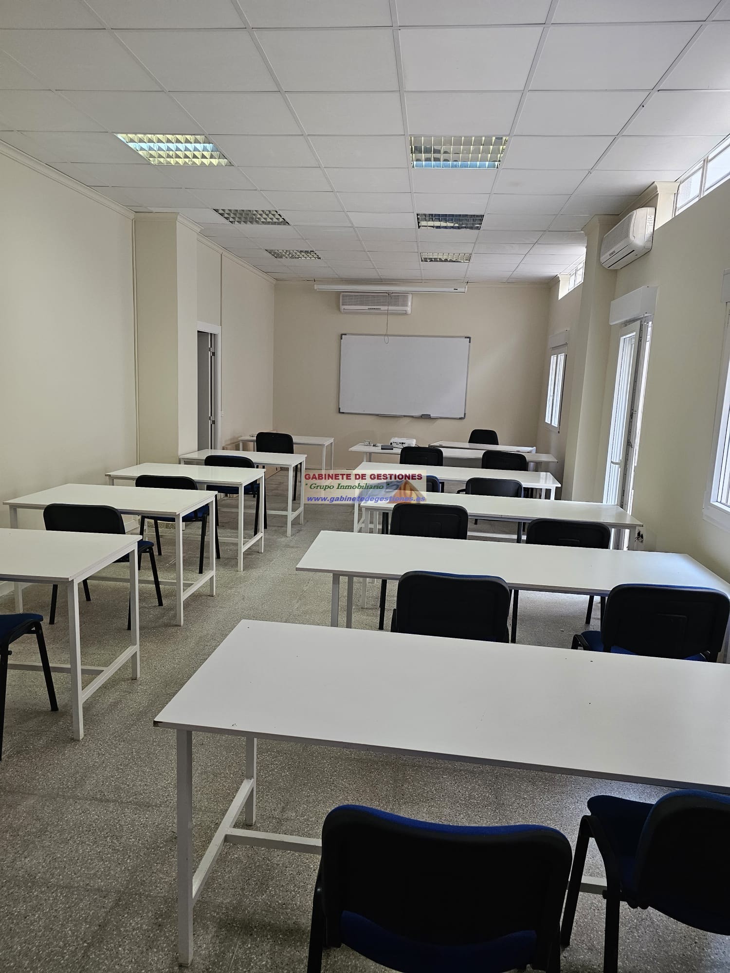 For rent of office in Albacete