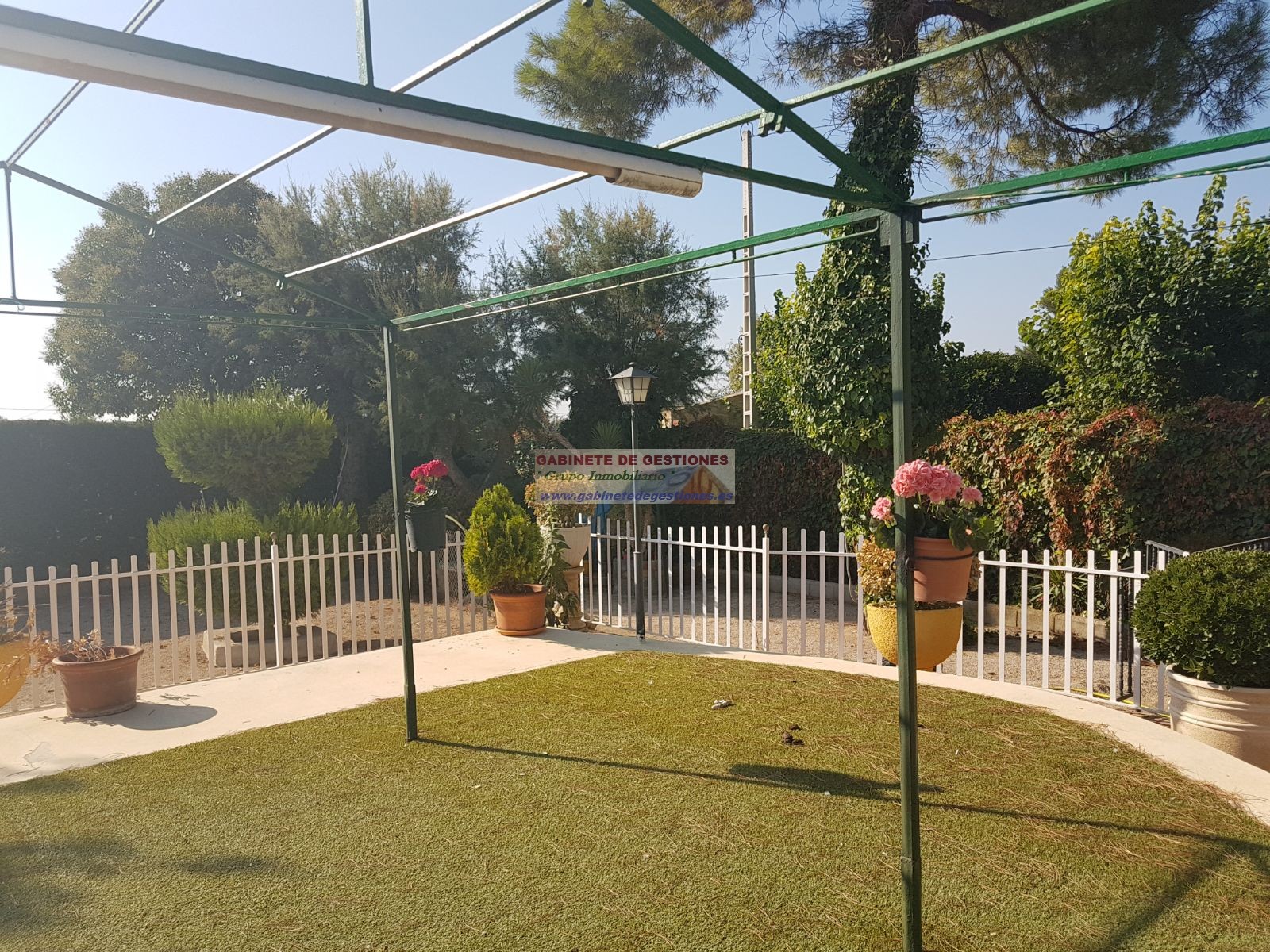 For sale of chalet in Albacete