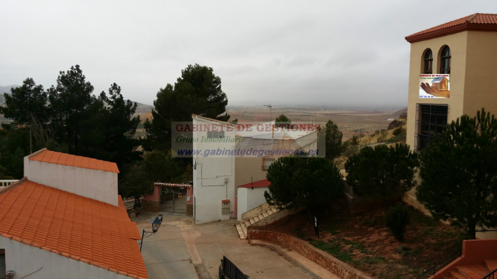 For sale of hotel in Alcaraz