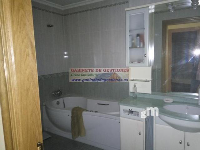 For sale of chalet in Albacete