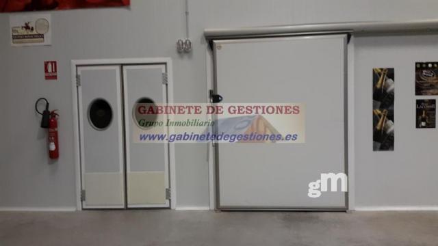 For sale of industrial plant/warehouse in Albacete