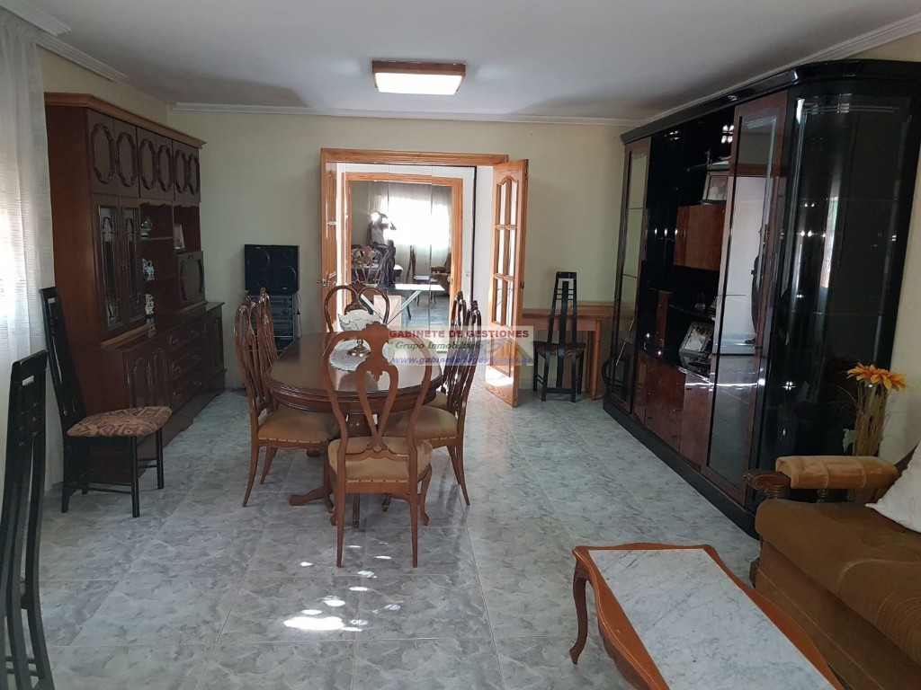 For sale of chalet in Albacete