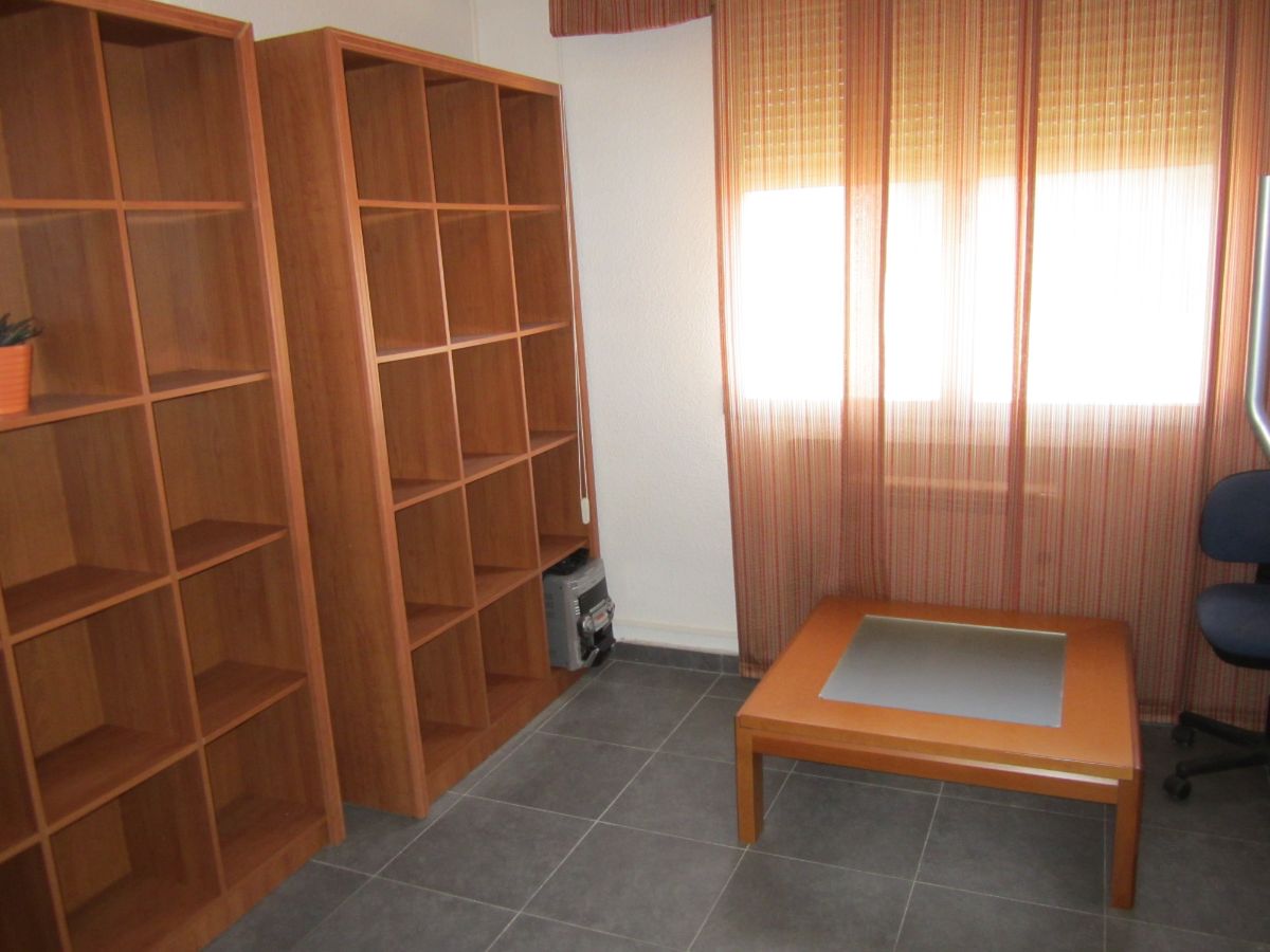 For sale of flat in Albacete