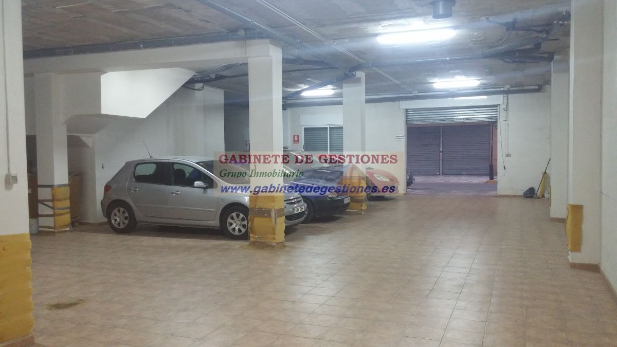 For sale of commercial in Albacete