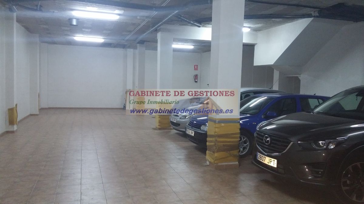 For sale of commercial in Albacete