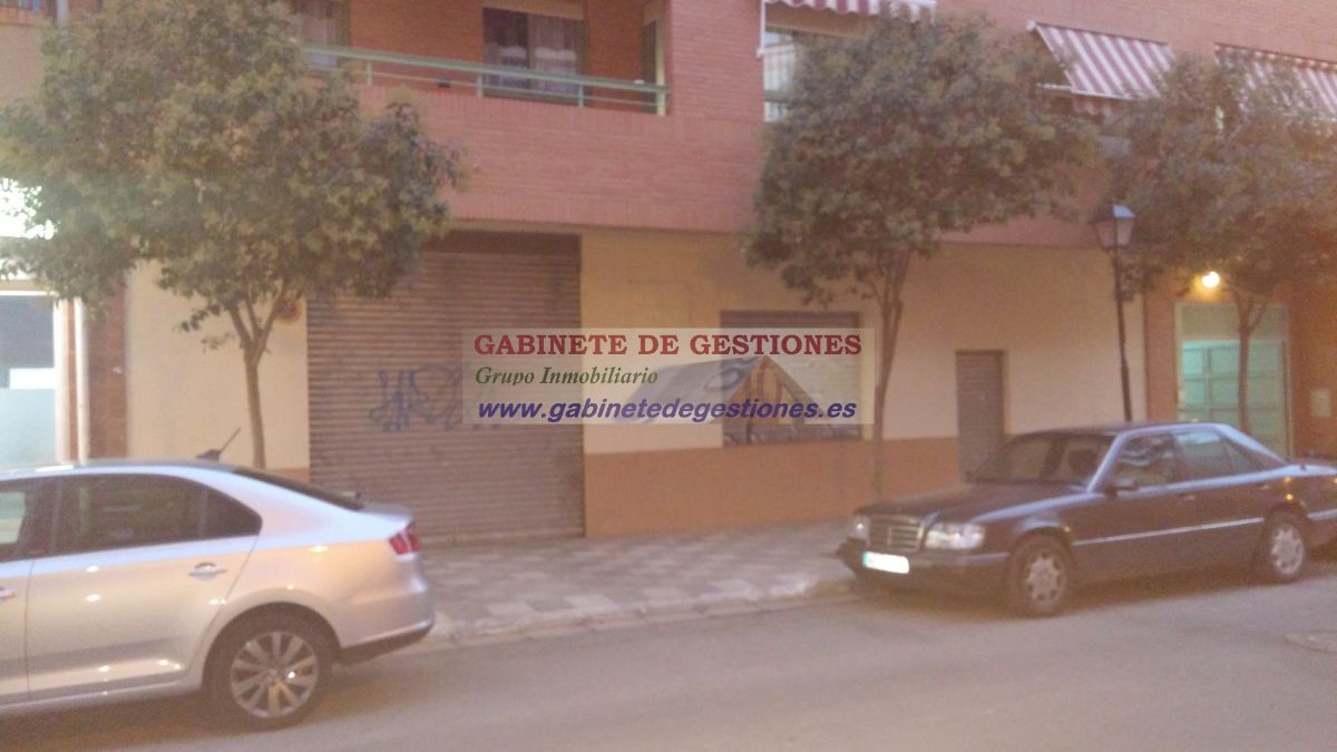 For sale of commercial in Albacete