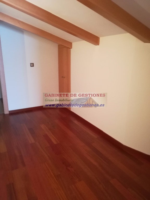 For sale of duplex in Albacete