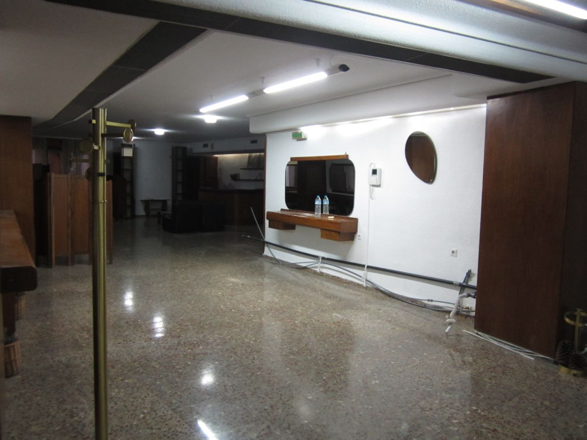 For sale of commercial in Albacete