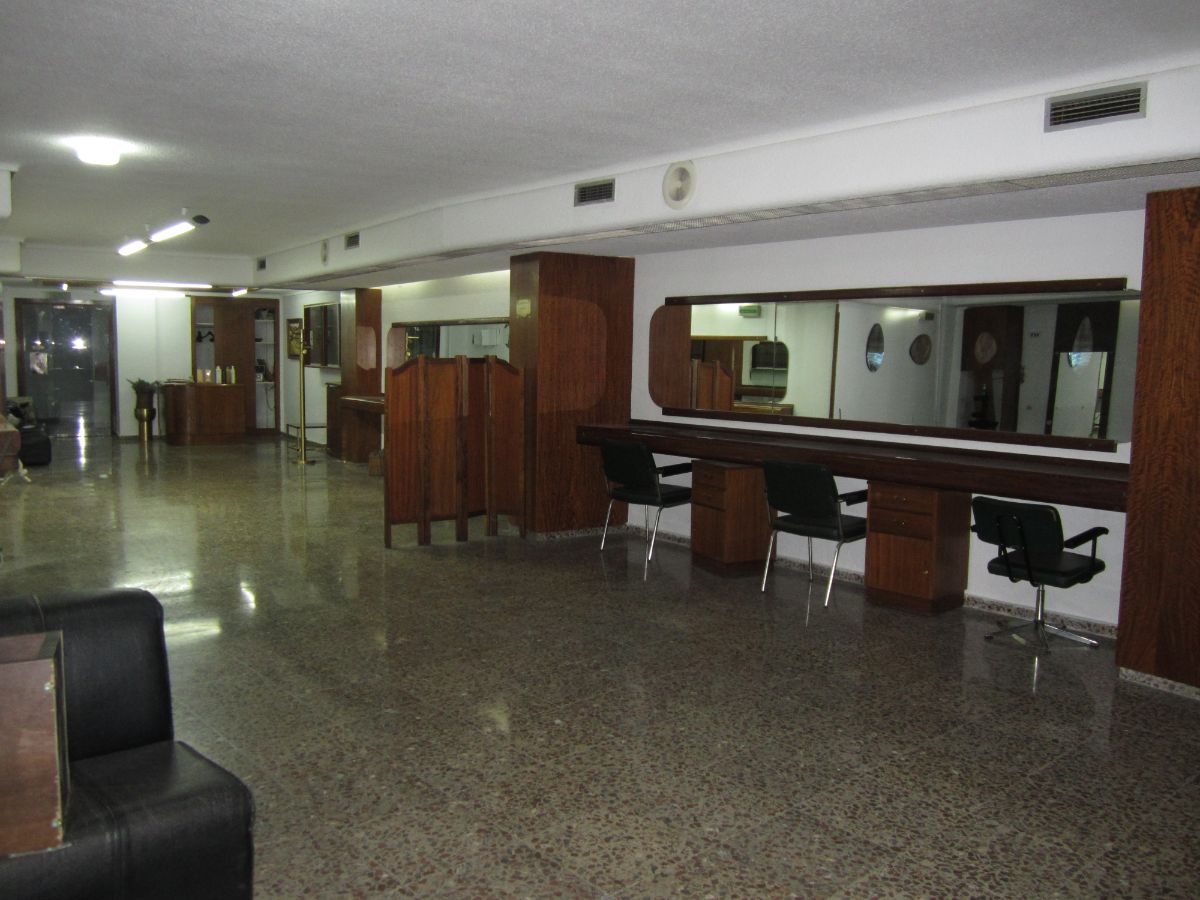 For sale of commercial in Albacete