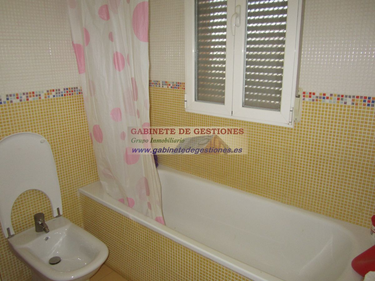 For sale of chalet in Albacete