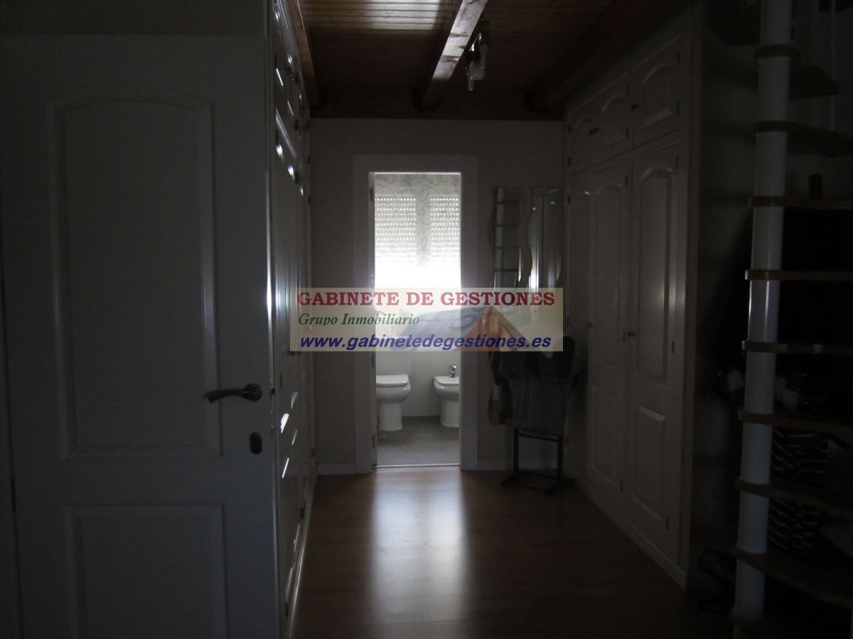 For sale of chalet in Albacete