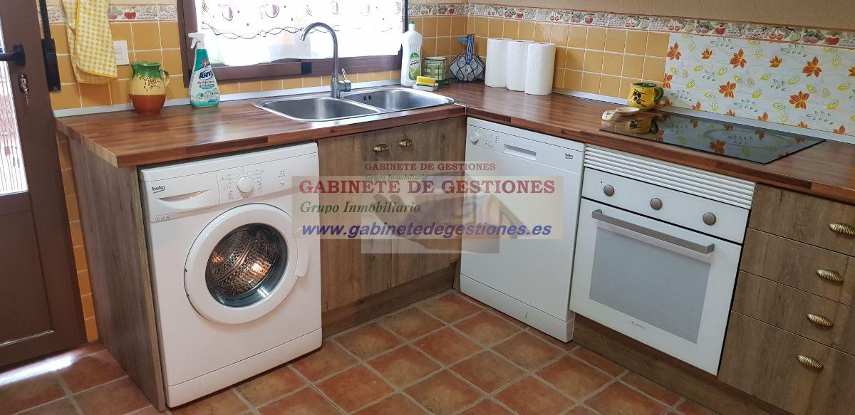 For rent of house in Lezuza
