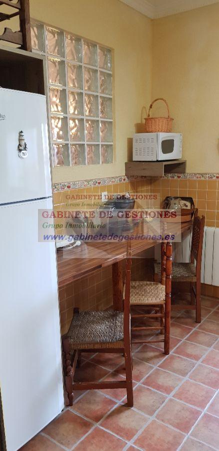 For rent of house in Lezuza