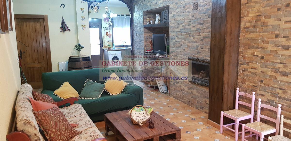 For rent of house in Lezuza