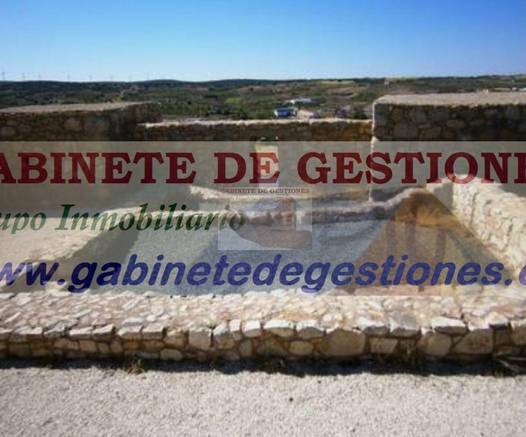 For rent of house in Lezuza