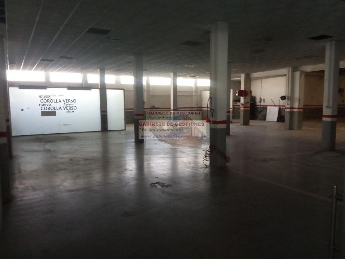 For rent of commercial in Albacete