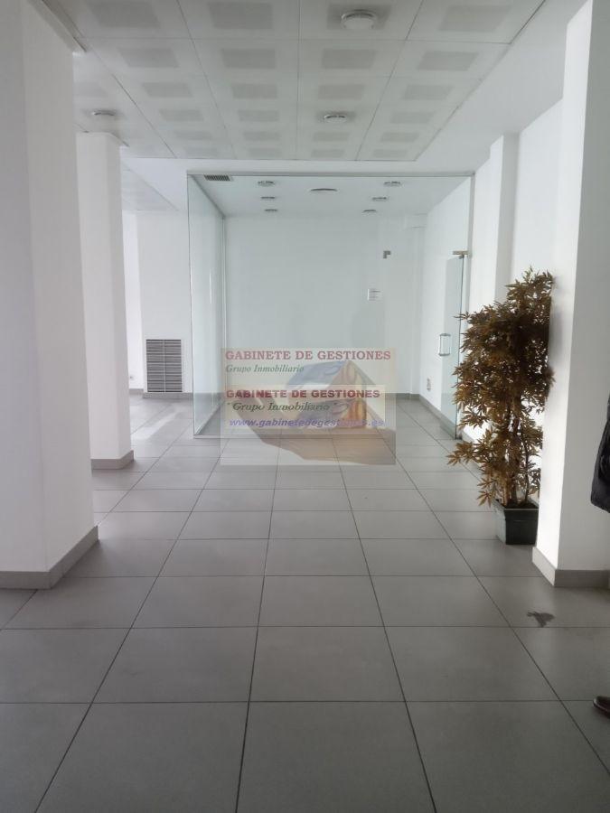 For rent of commercial in Albacete