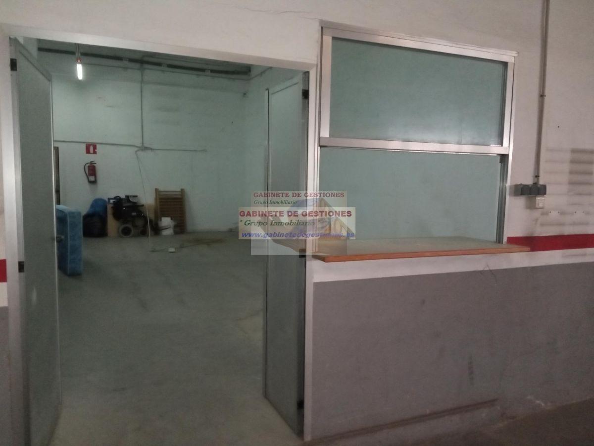 For rent of commercial in Albacete