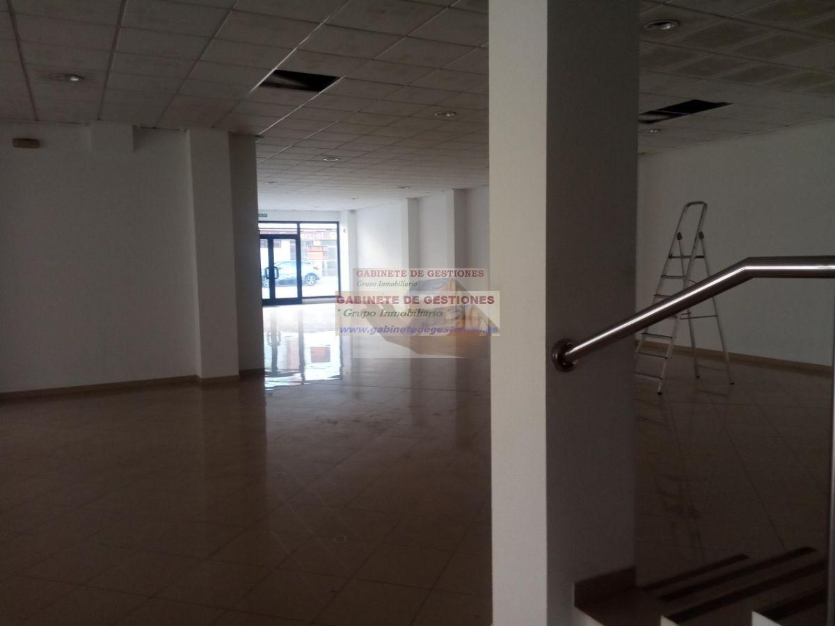 For rent of commercial in Albacete