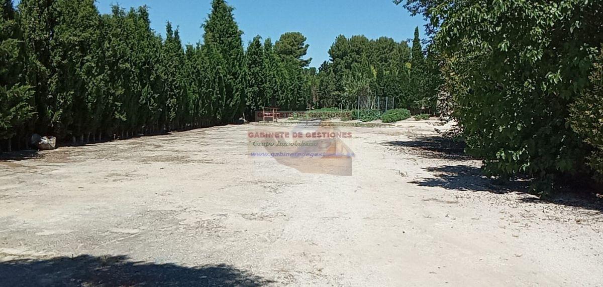 For sale of chalet in Albacete
