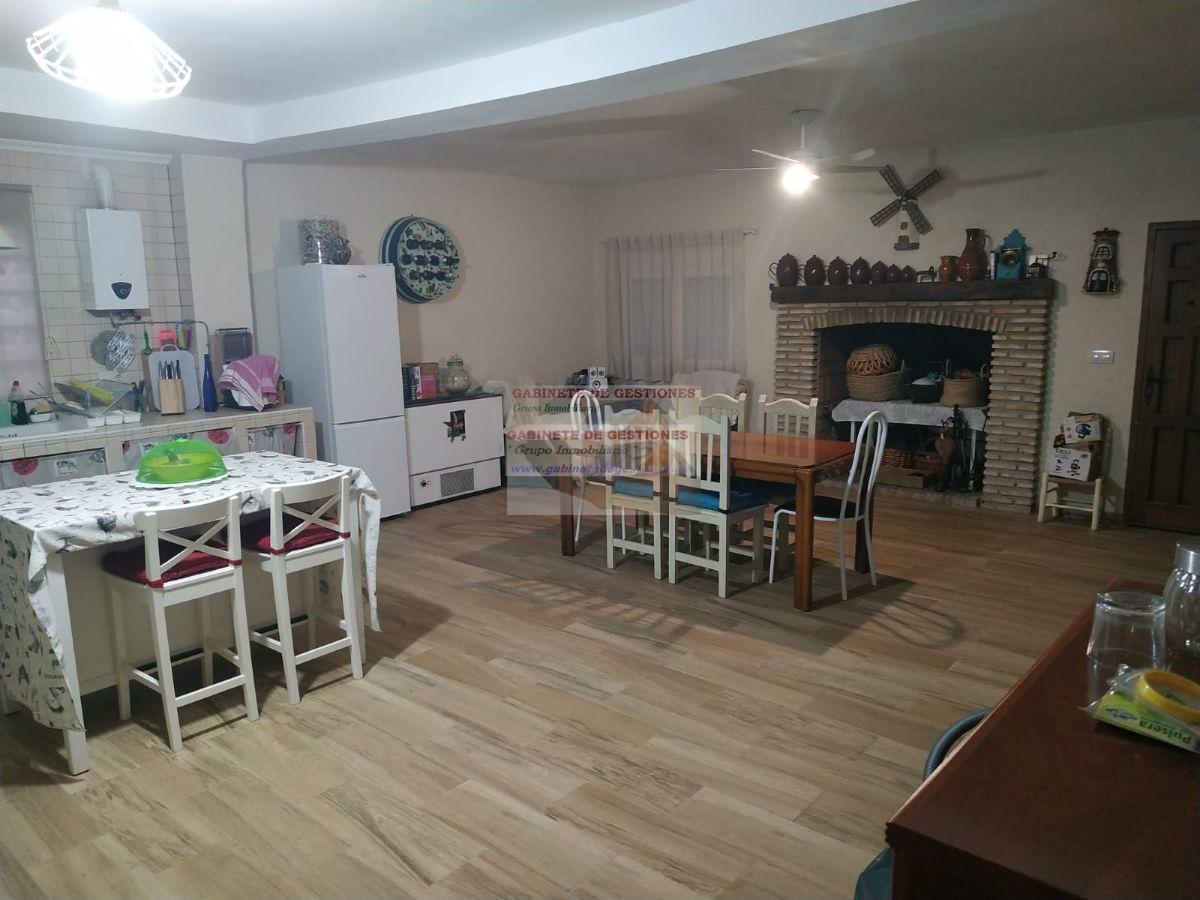 For sale of chalet in Albacete