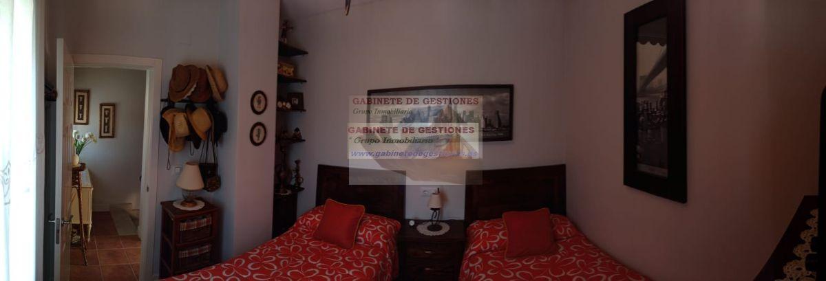 For sale of duplex in Villalgordo del Júcar