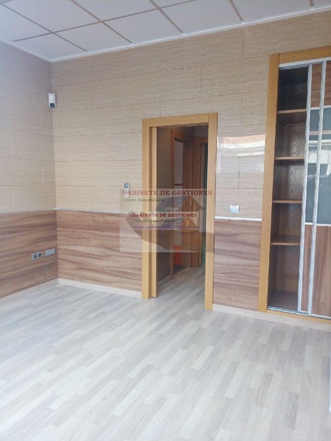 For sale of commercial in Albacete
