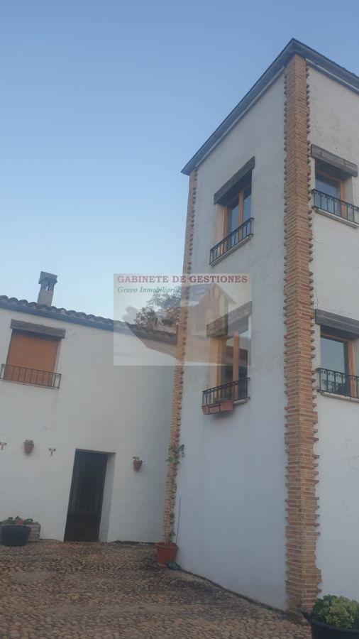 For rent of house in Alcaraz
