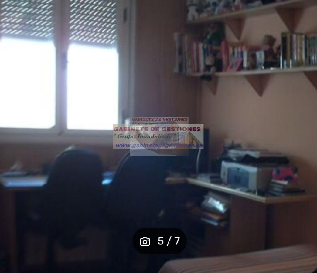 For sale of flat in Albacete