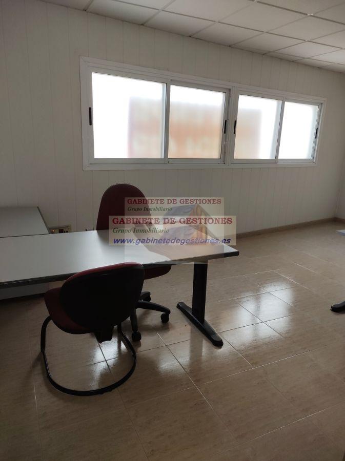 For sale of industrial plant/warehouse in Albacete
