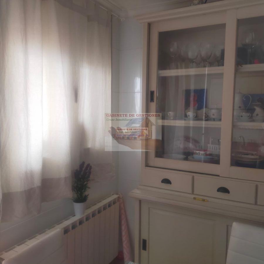 For sale of flat in Chinchilla de Monte-Aragón