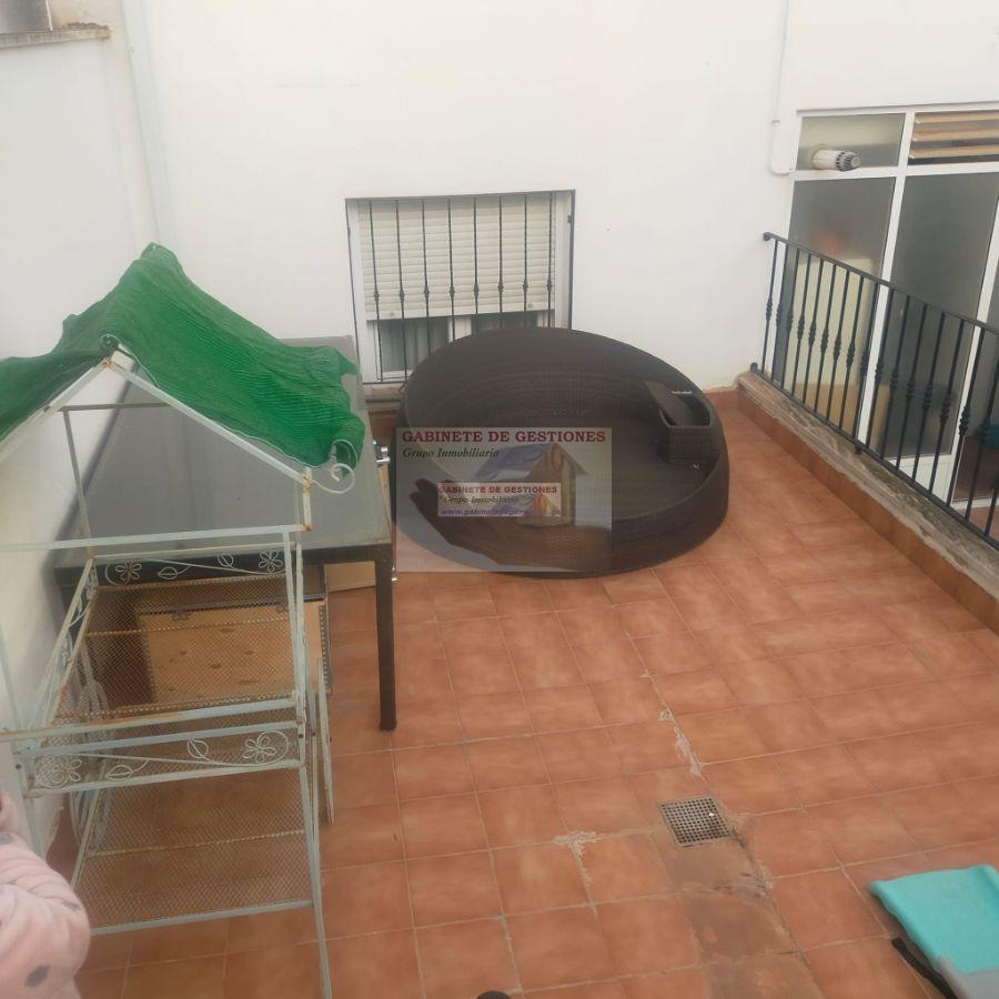 For sale of flat in Chinchilla de Monte-Aragón