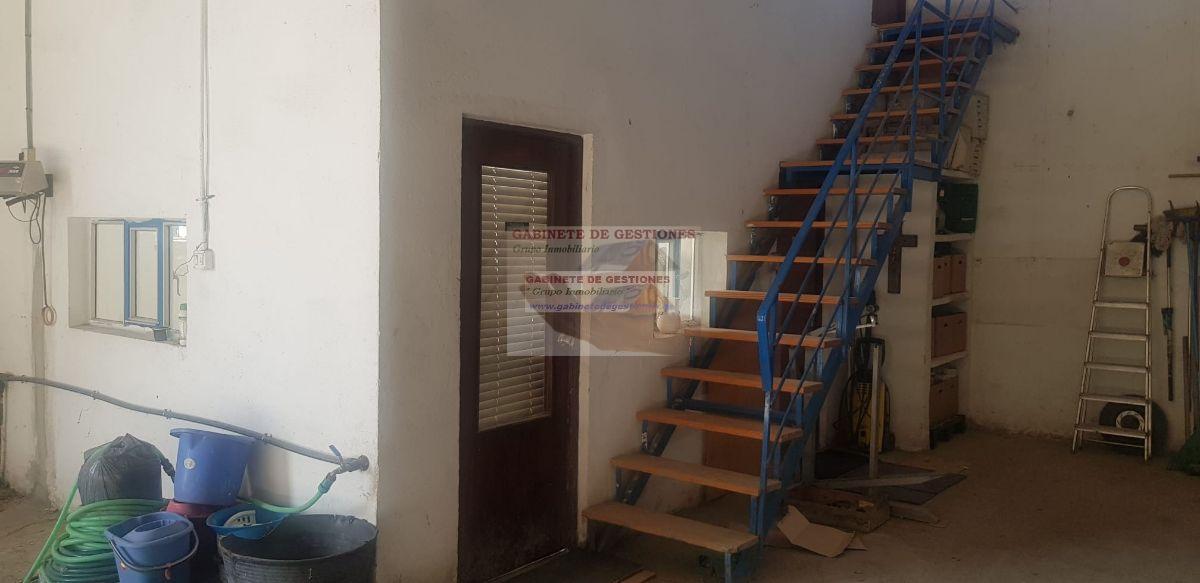 For sale of industrial plant/warehouse in Albacete