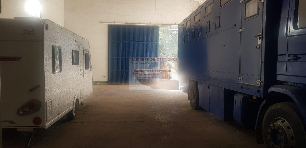 For sale of industrial plant/warehouse in Albacete