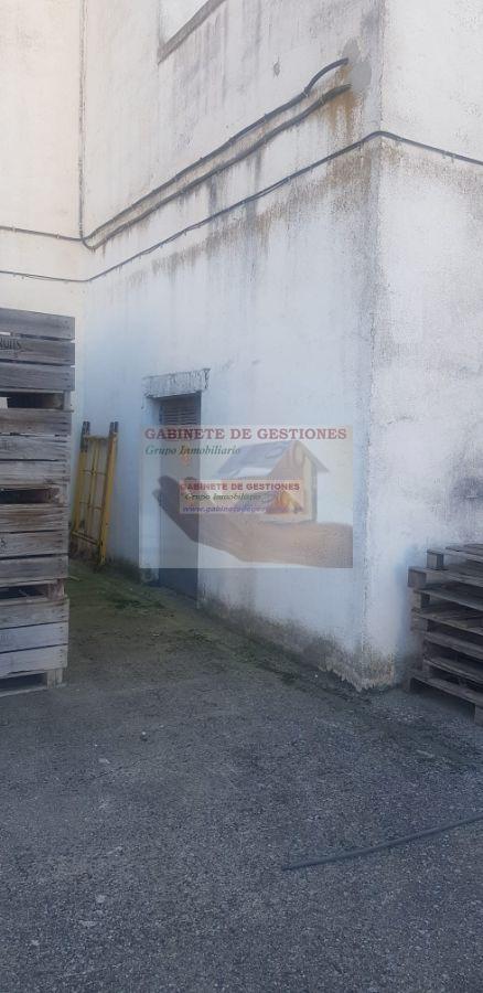 For sale of industrial plant/warehouse in Albacete