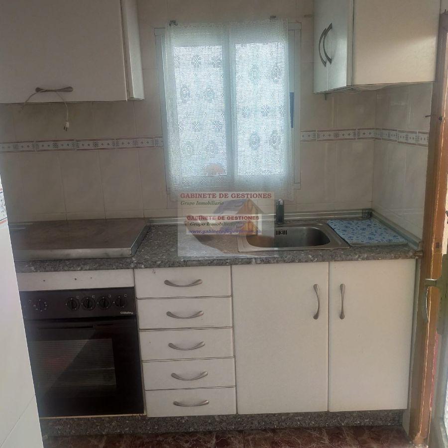 For sale of house in Chinchilla de Monte-Aragón