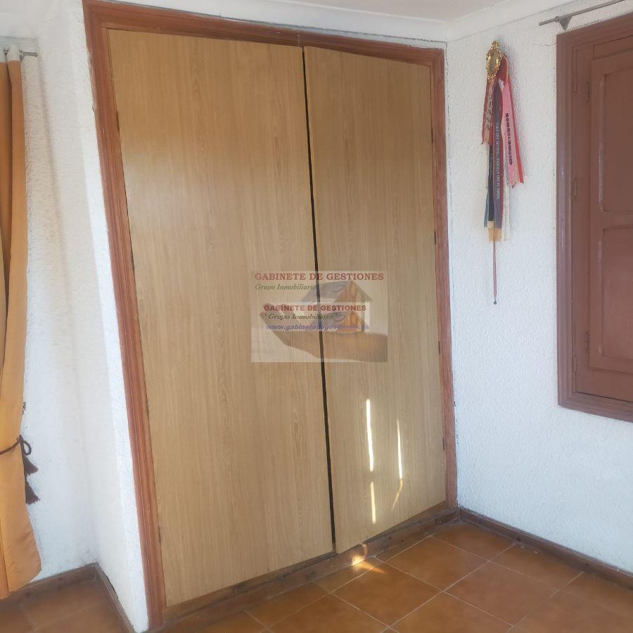 For sale of house in Chinchilla de Monte-Aragón