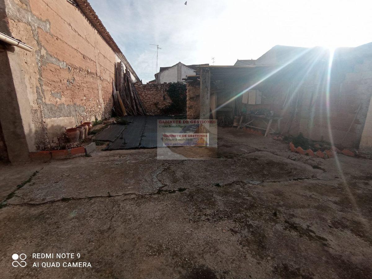 For sale of house in Mahora