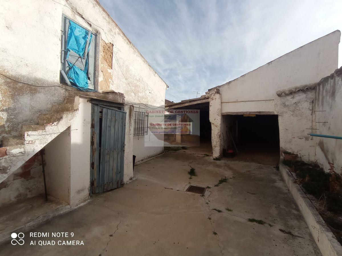For sale of house in Mahora