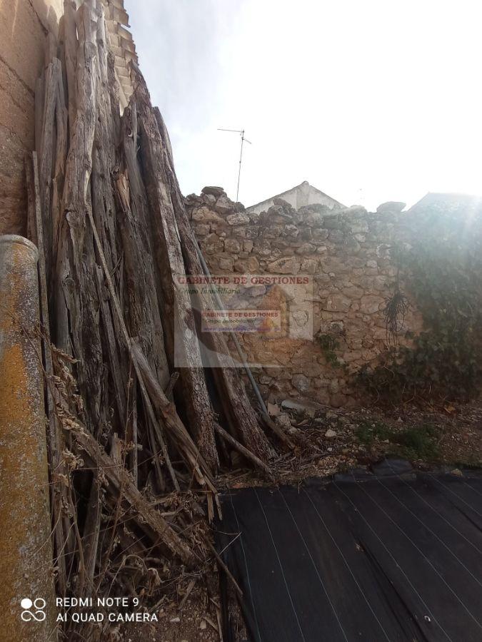 For sale of house in Mahora