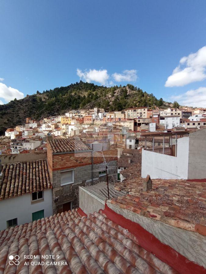 For sale of house in Bogarra