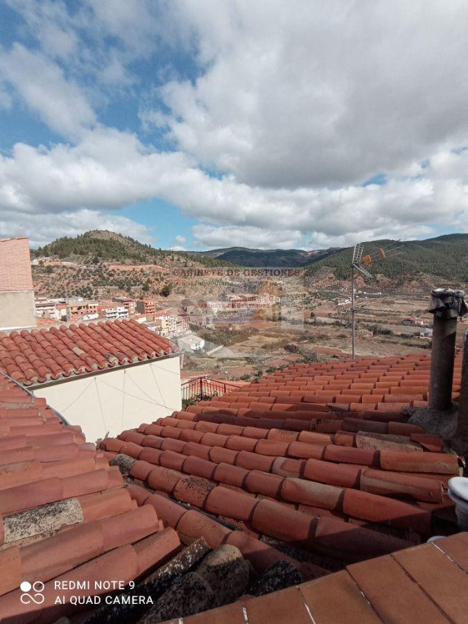 For sale of house in Bogarra