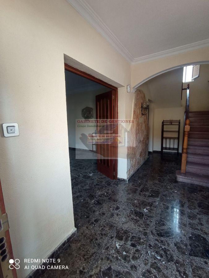 For sale of chalet in Albacete