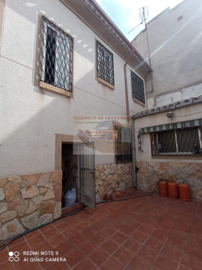 For sale of chalet in Albacete