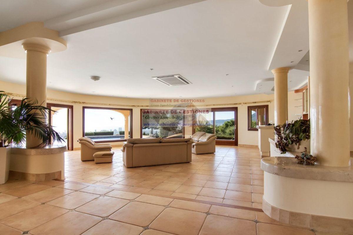 For sale of chalet in Calpe
