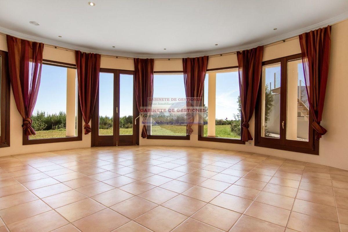 For sale of chalet in Calpe